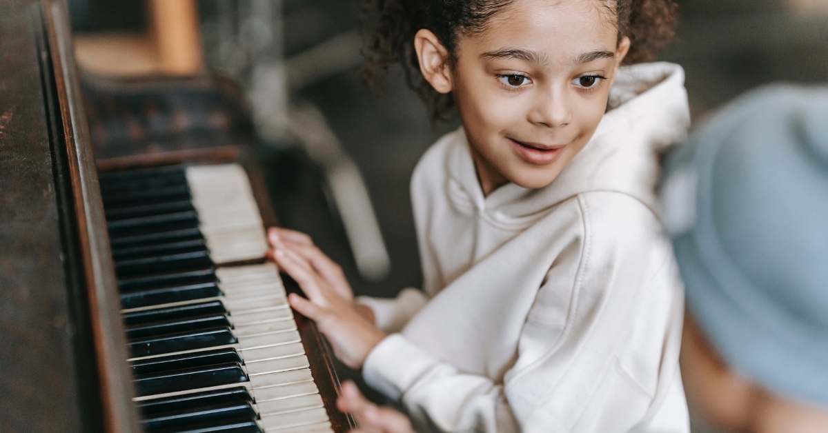 Piano Lessons For KIds | Piano Lessons | Yoly Music